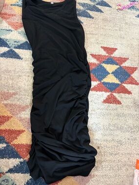 Source Unknown Black Sleeveless Maxi Dress with Side Ruching